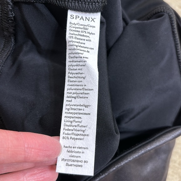 NWT Spanx Faux Leather Leggings Black Large Petite - Picture 15 of 15